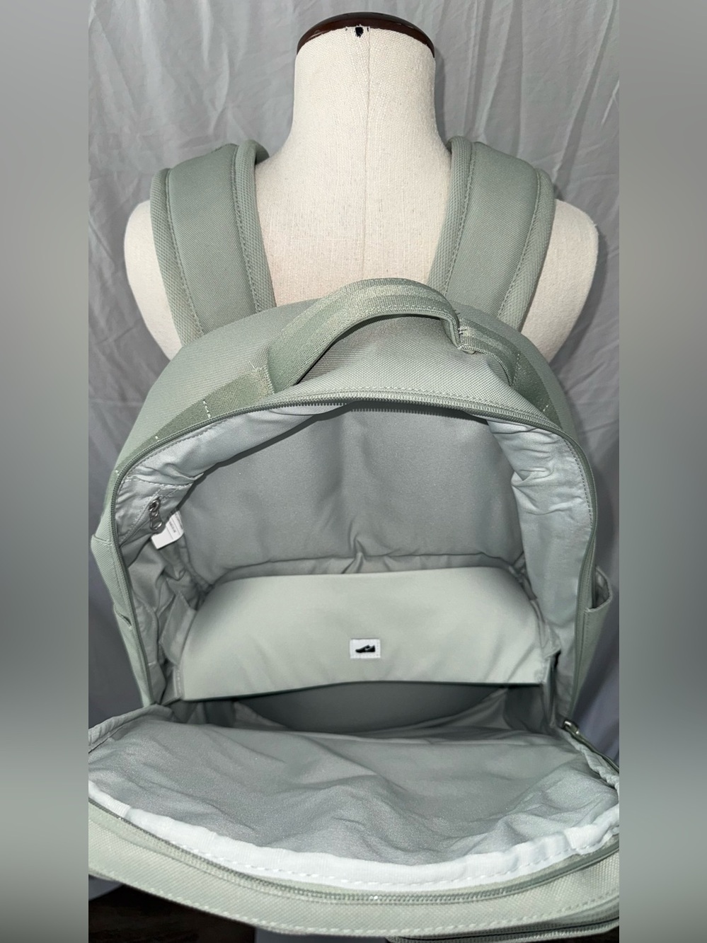 Nike Backpack - Picture 7 of 16